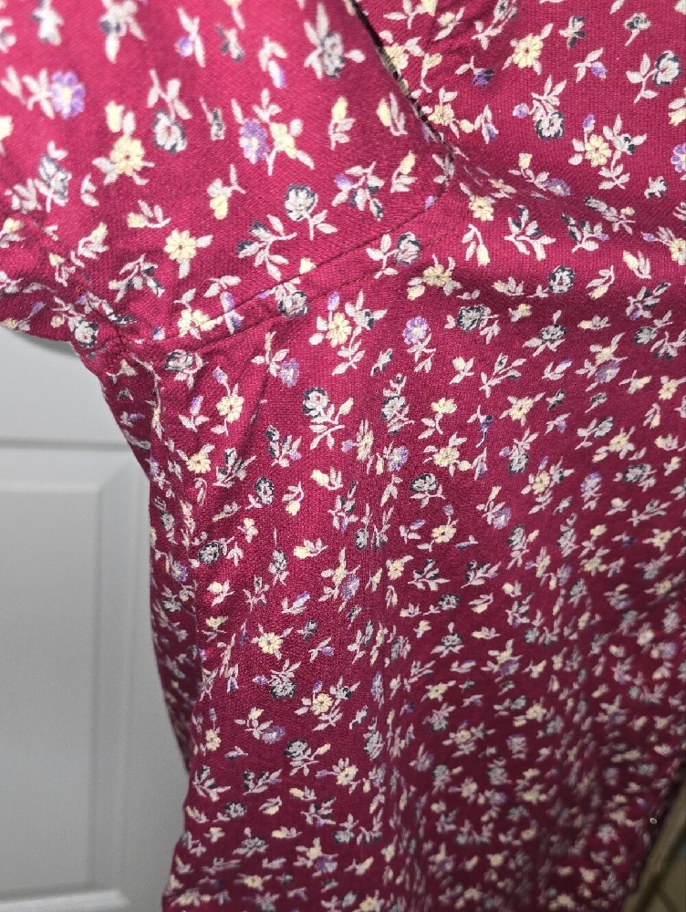 Dress Barn Classic Button-Up Shirt in Burgundy Floral Size 18W-20W - Picture 12 of 14